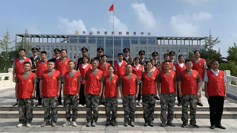 &ldquo;耀军徽&rdquo;退役军人志愿服务队服务当地老兵