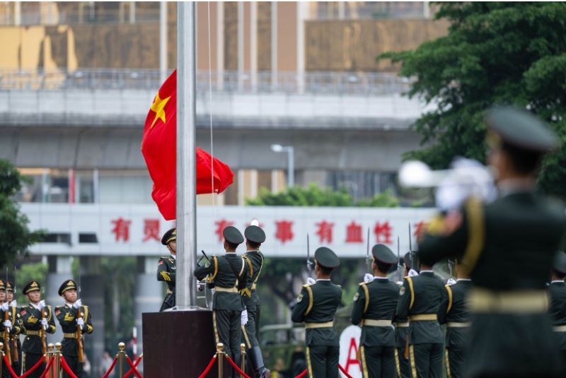 解放军驻澳门部队举行第十九次军营开放活动