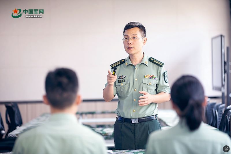 最美新时代革命军人风采｜傅达林：为强军事业贡献法学之力